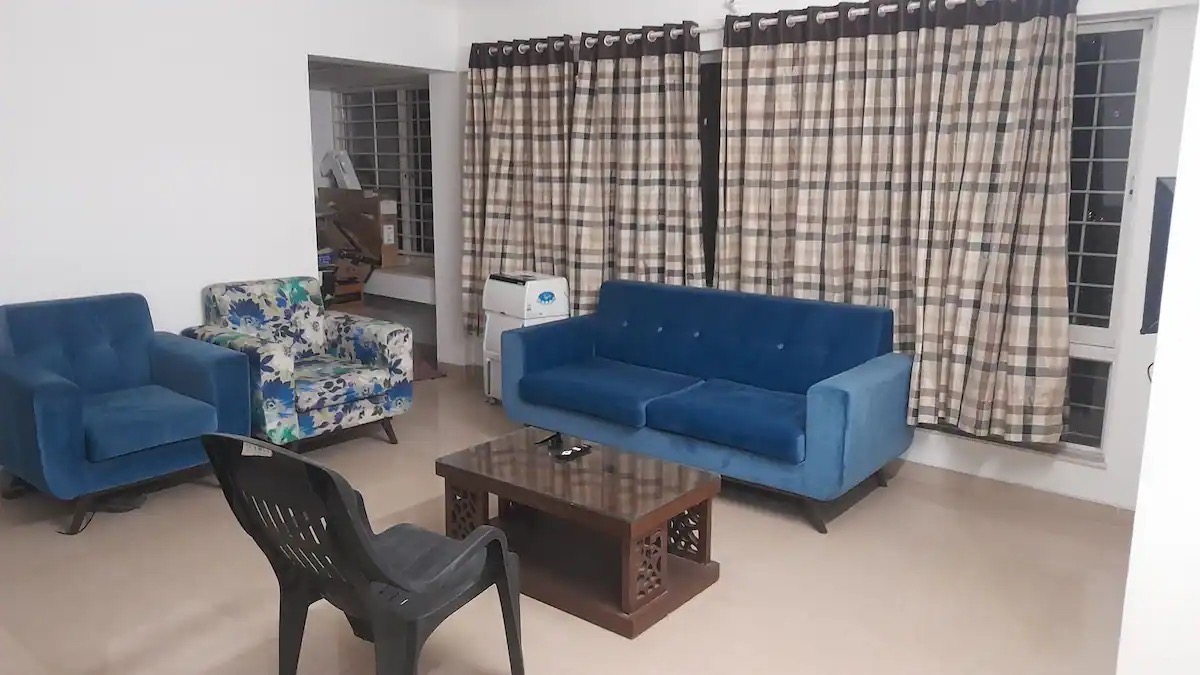 Ac beautiful 2bhk fully furnished flat in Balewadi